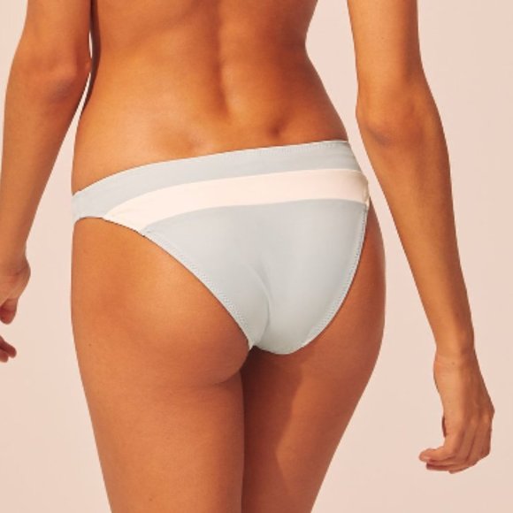 Solid & Striped Brooke Bikini Bottom in Sky Size XS - Picture 7 of 8